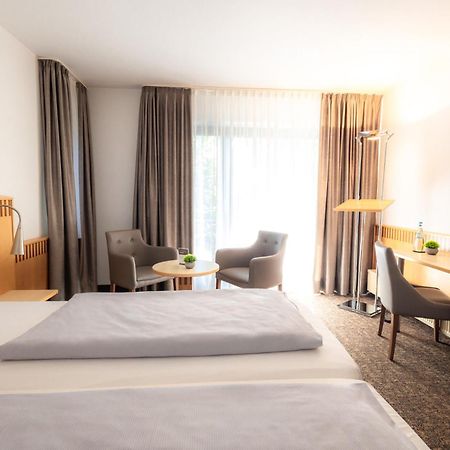 Parkhotel ニュームブレヒト エクステリア 写真