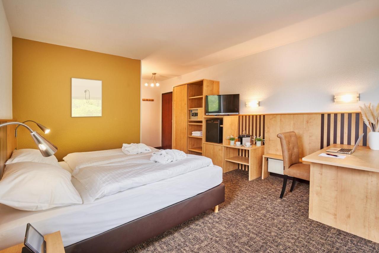 Parkhotel ニュームブレヒト エクステリア 写真
