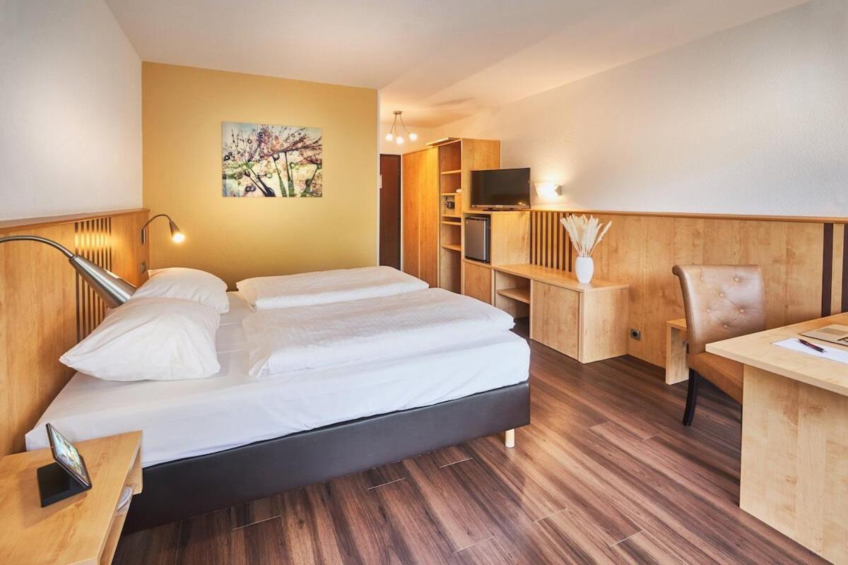 Parkhotel ニュームブレヒト エクステリア 写真