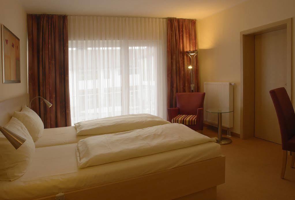 Parkhotel ニュームブレヒト エクステリア 写真