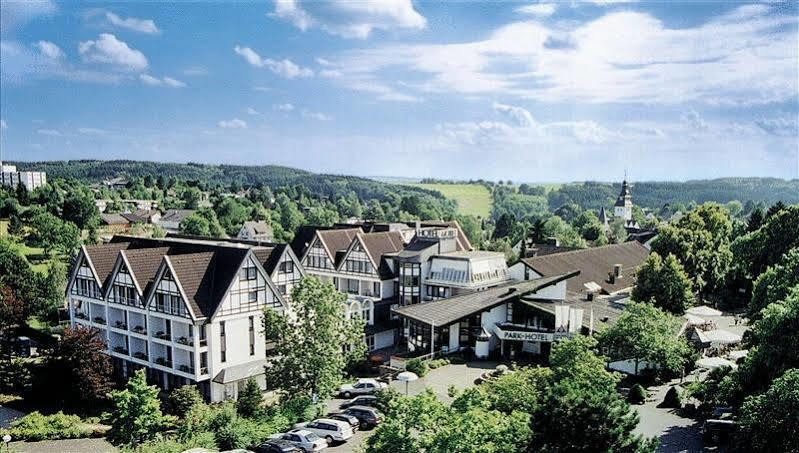 Parkhotel ニュームブレヒト エクステリア 写真