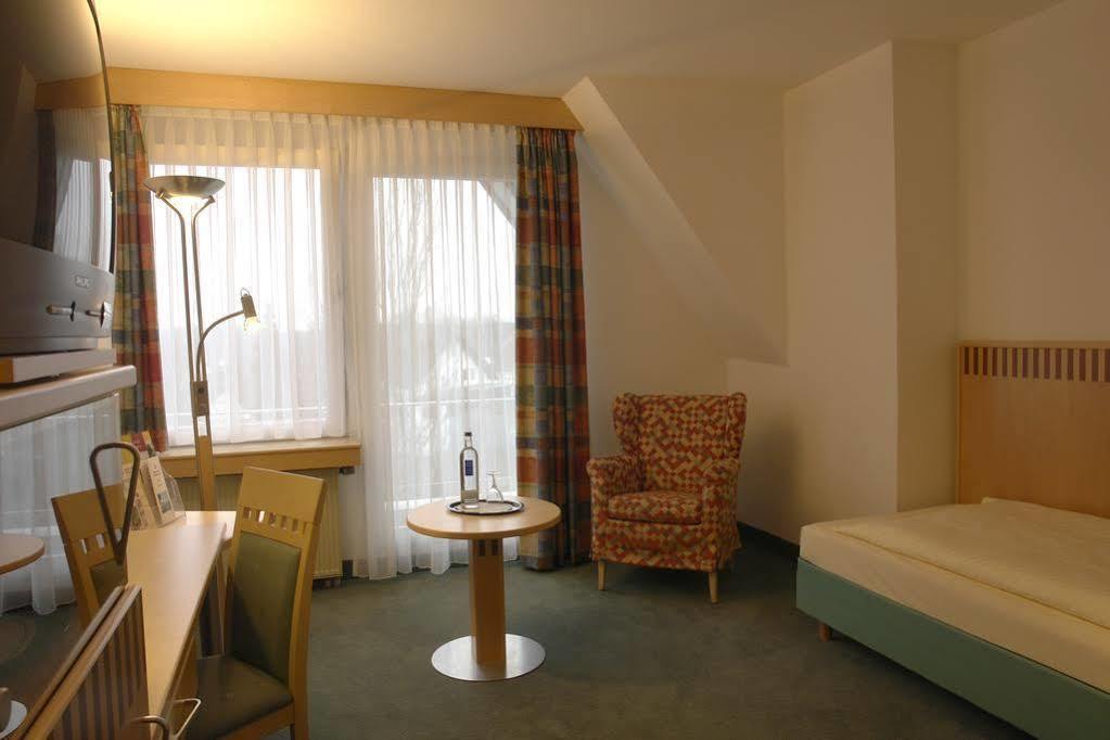 Parkhotel ニュームブレヒト エクステリア 写真
