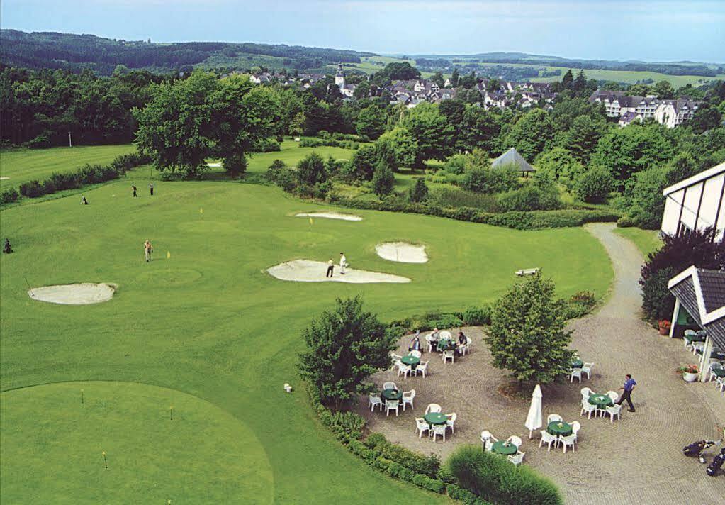 Parkhotel ニュームブレヒト エクステリア 写真
